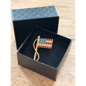 American Flag Rhinestone Brooch Pin Gold Tone Patriotic Design 1.75" Jewelry Wit